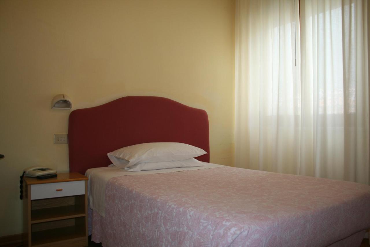 Hotel Risorgimento Chianciano Terme Zimmer foto