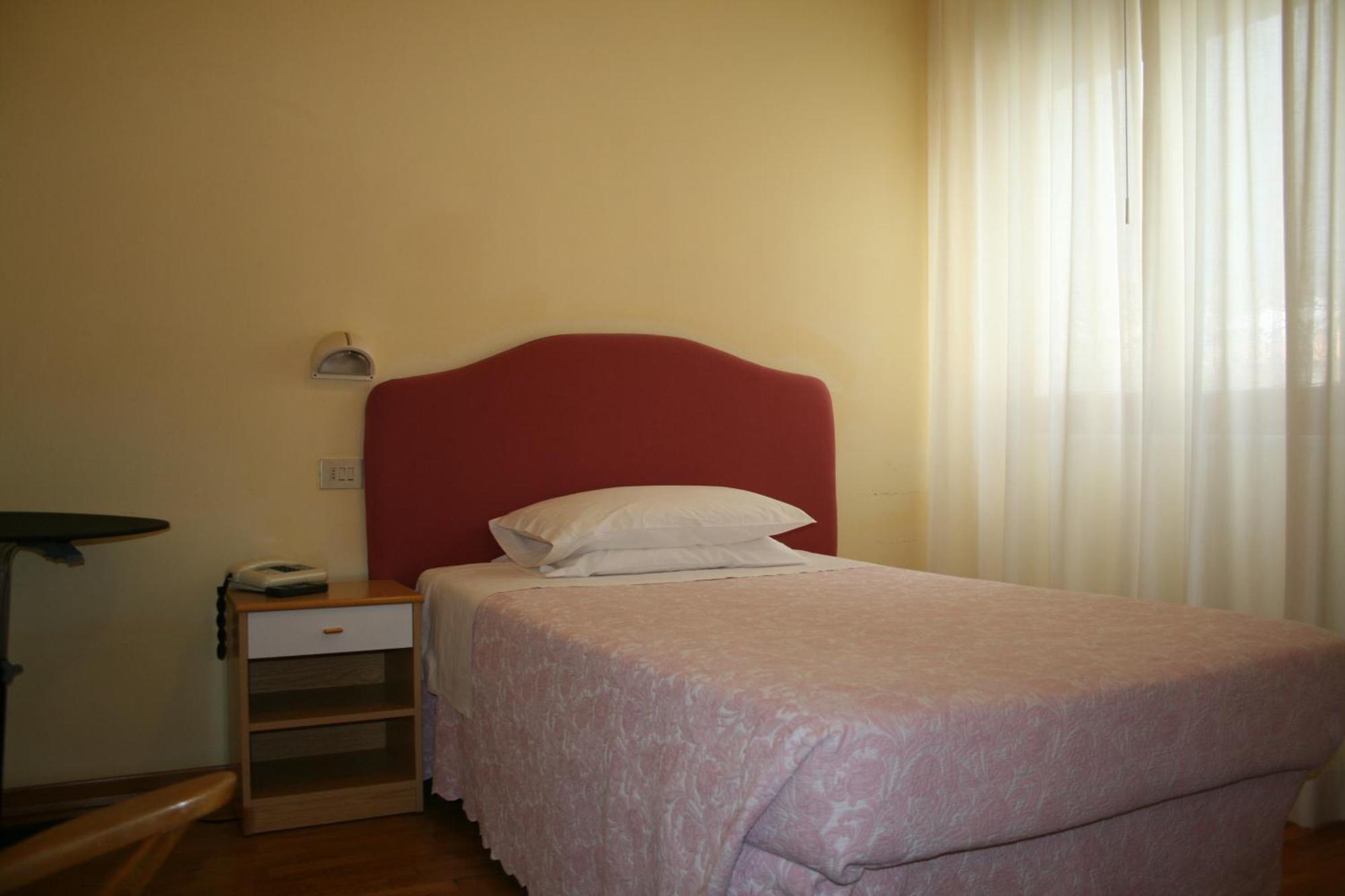 Hotel Risorgimento Chianciano Terme Zimmer foto